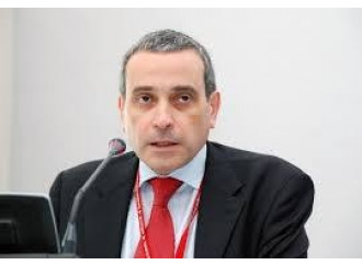 Vaticano, l'ambasciatore gay resta in Francia